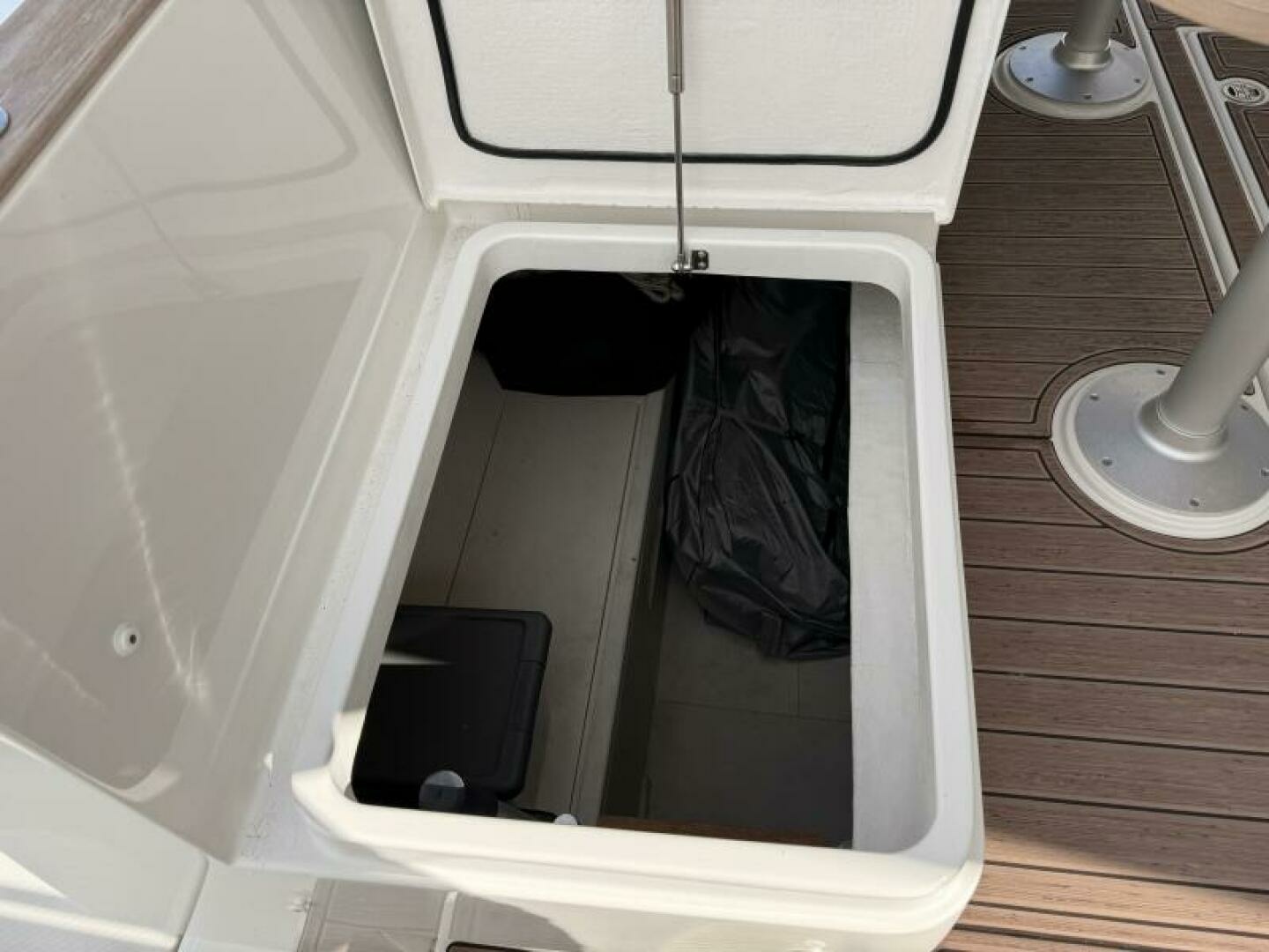 Greenline 48 Fly Hybrid Yacht For Sale