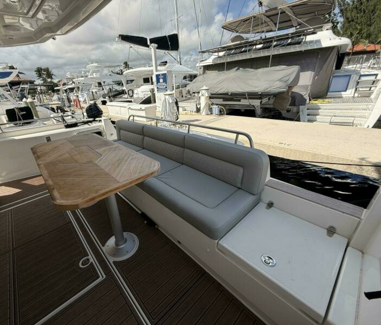 Greenline 48 Fly Hybrid Yacht For Sale