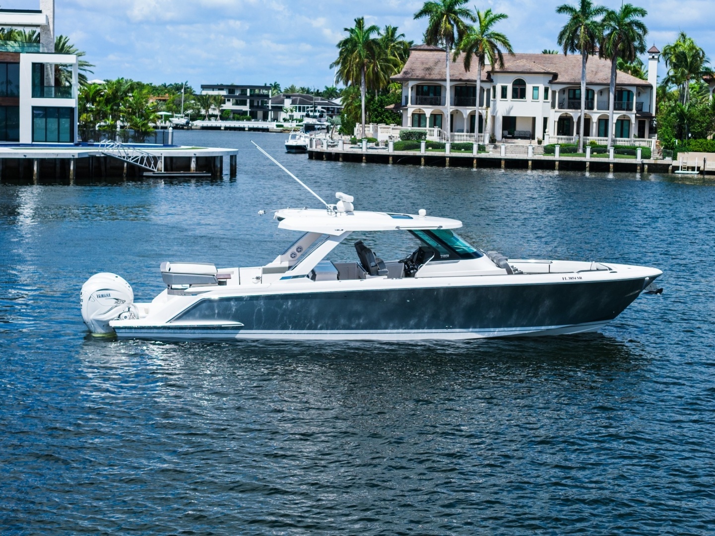 2020 Tiara Yachts 