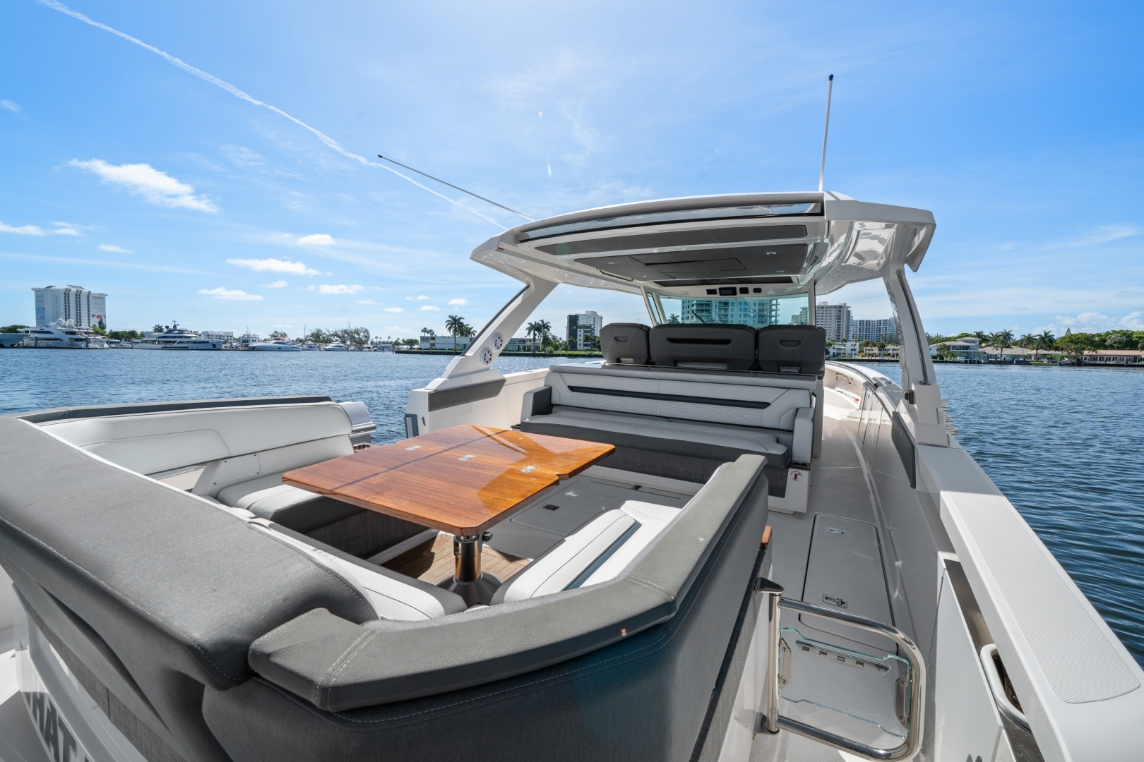 2020 Tiara Yachts 