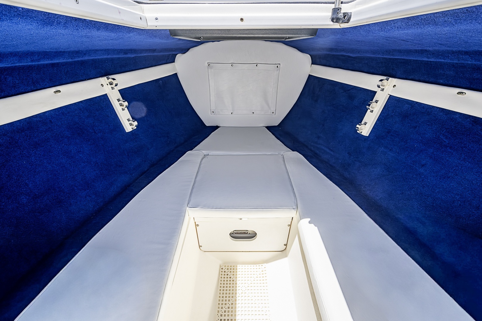 1995 Wellcraft Scarab 34