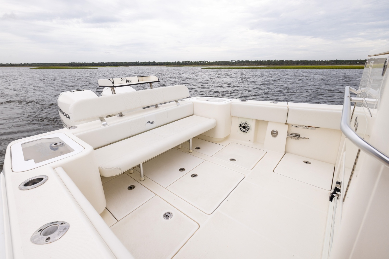 SeaVee 322Z Yacht For Sale