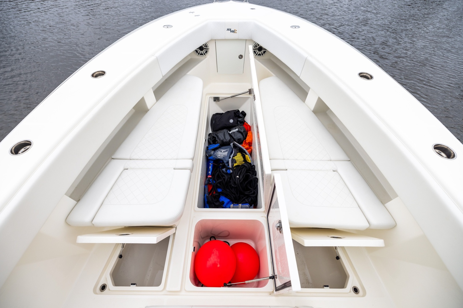 2019 SeaVee 322Z