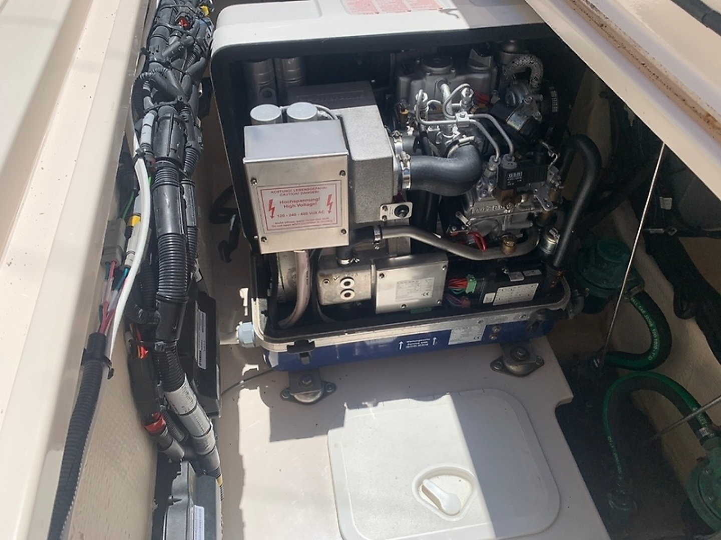 Grady-White 370 Express Yacht For Sale