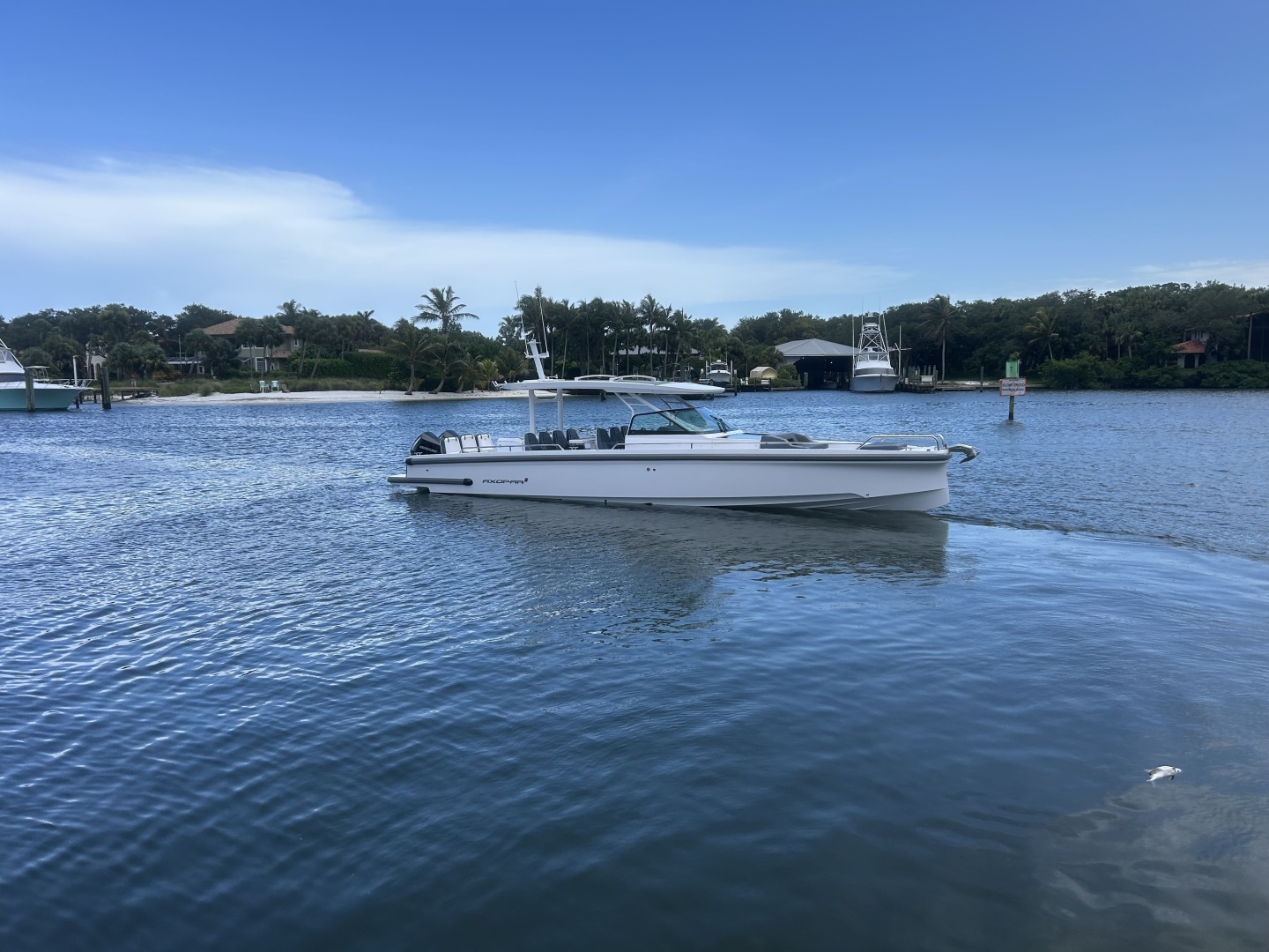 Axopar 37 ST Yacht For Sale