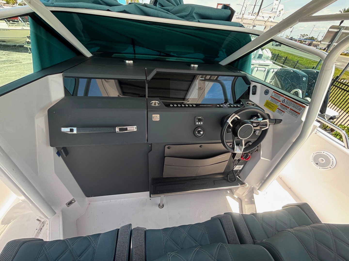 Axopar 37 ST Yacht For Sale