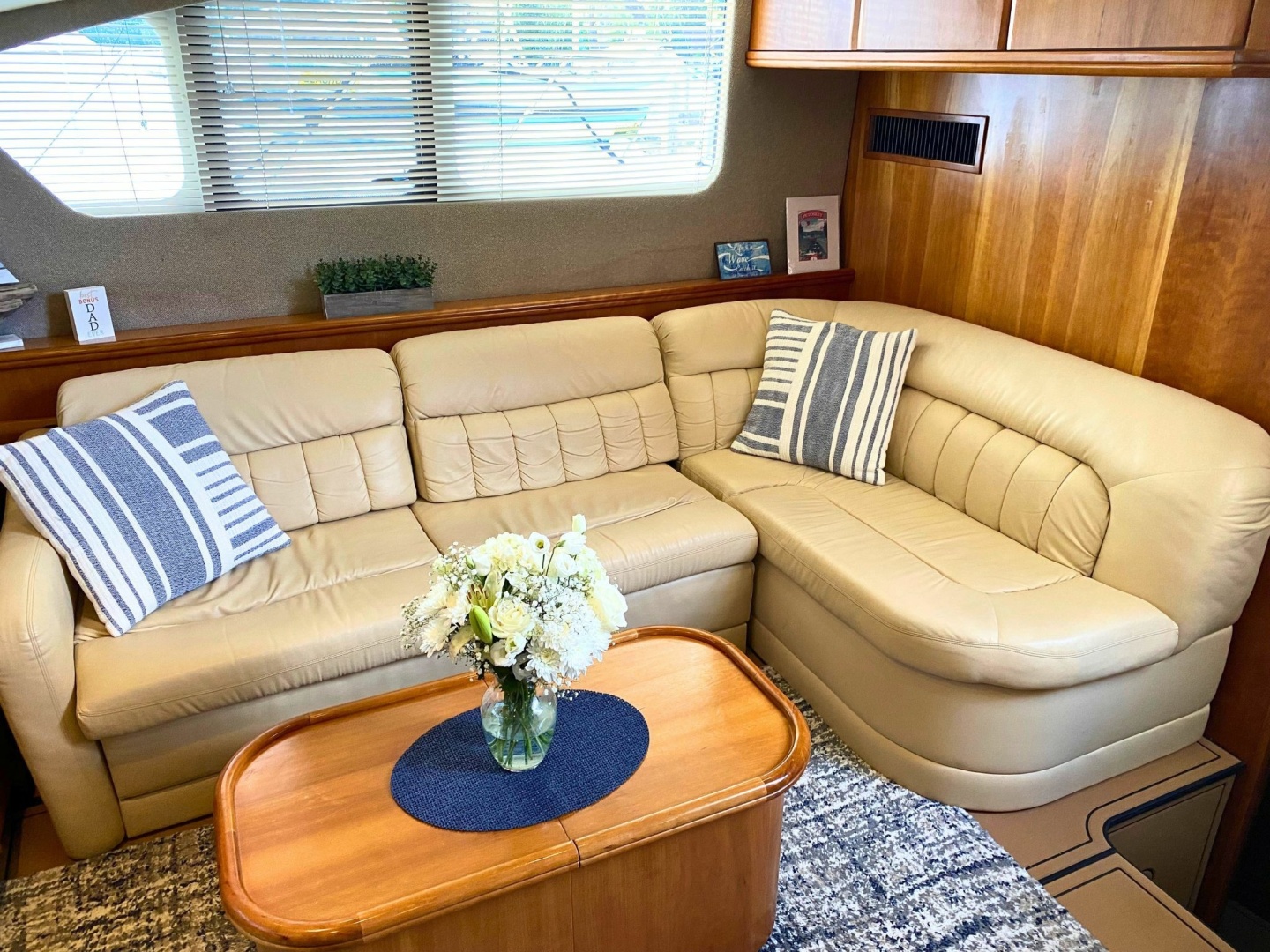 2003 Silverton 39 Motor Yacht