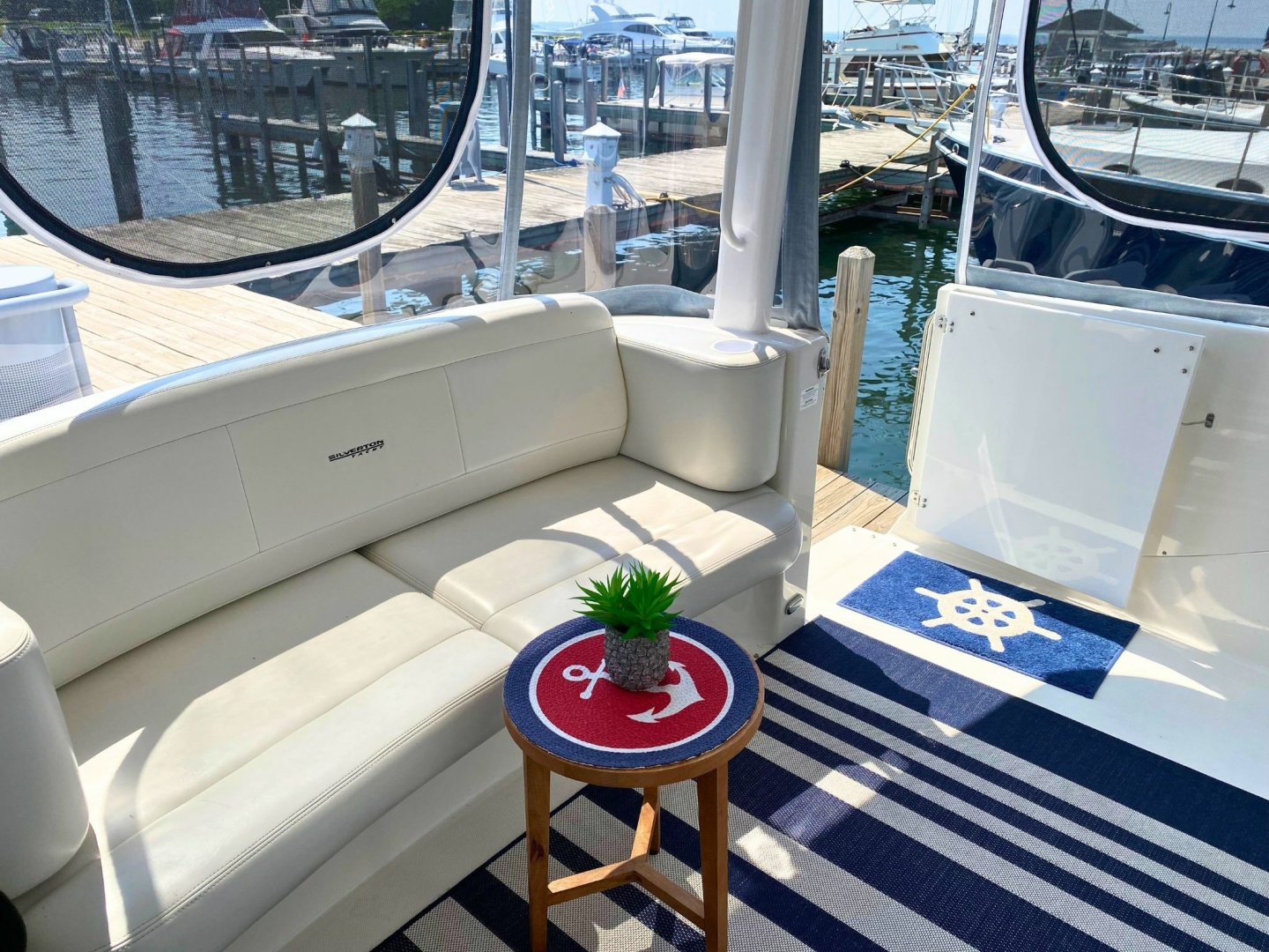2003 Silverton 39 Motor Yacht