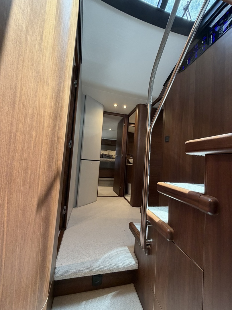 WILE E COYOTE 66ft Princess Yacht For Sale