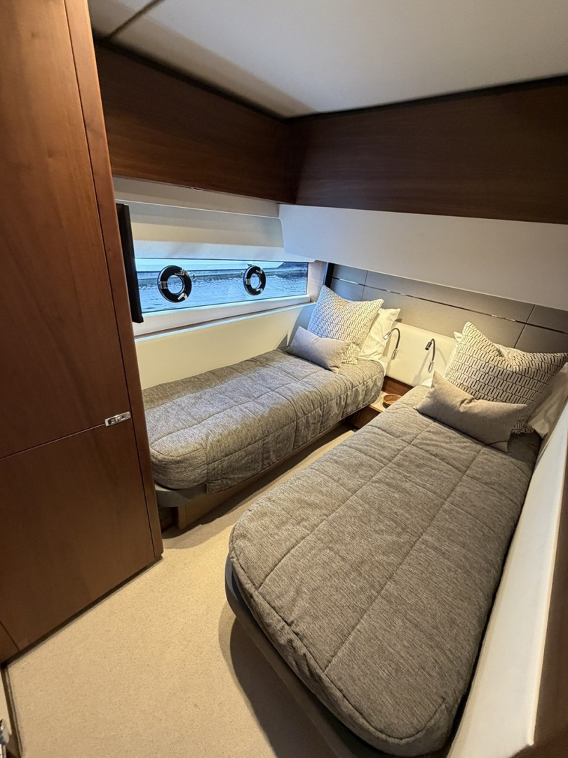 WILE E COYOTE 66ft Princess Yacht For Sale