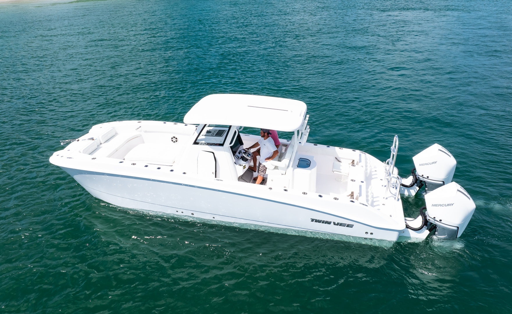 28ft Twin Vee Yacht For Sale