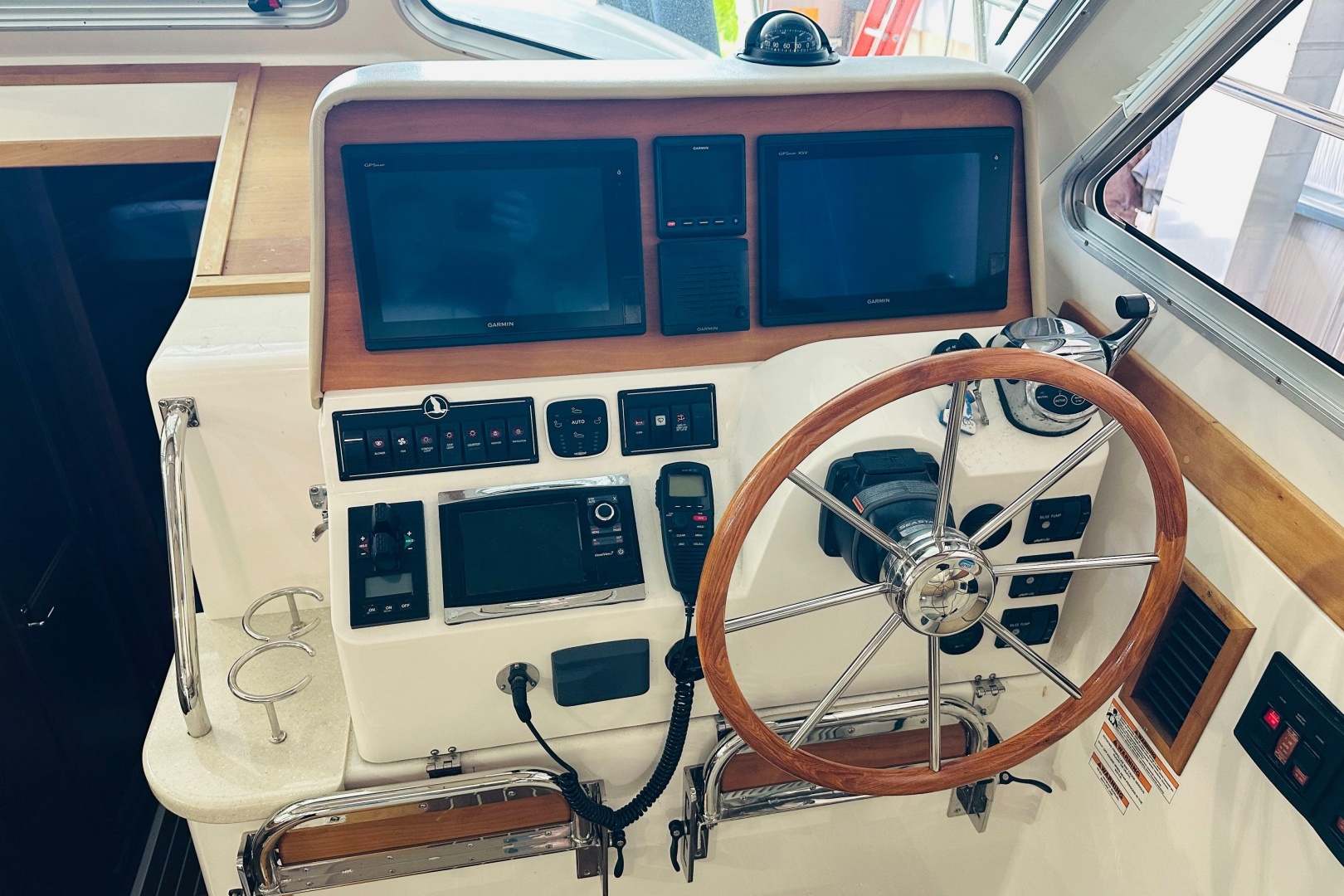 Sea Smoke 37ft Back Cove Yacht For Sale