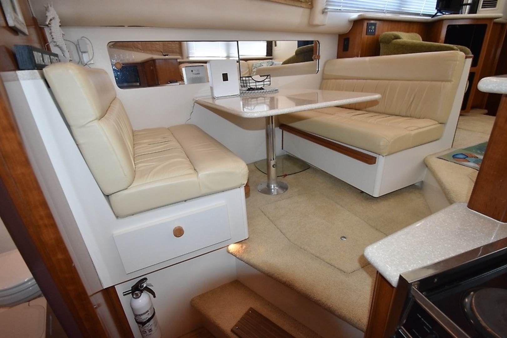 Liquid Asset 35ft Carver Yacht For Sale