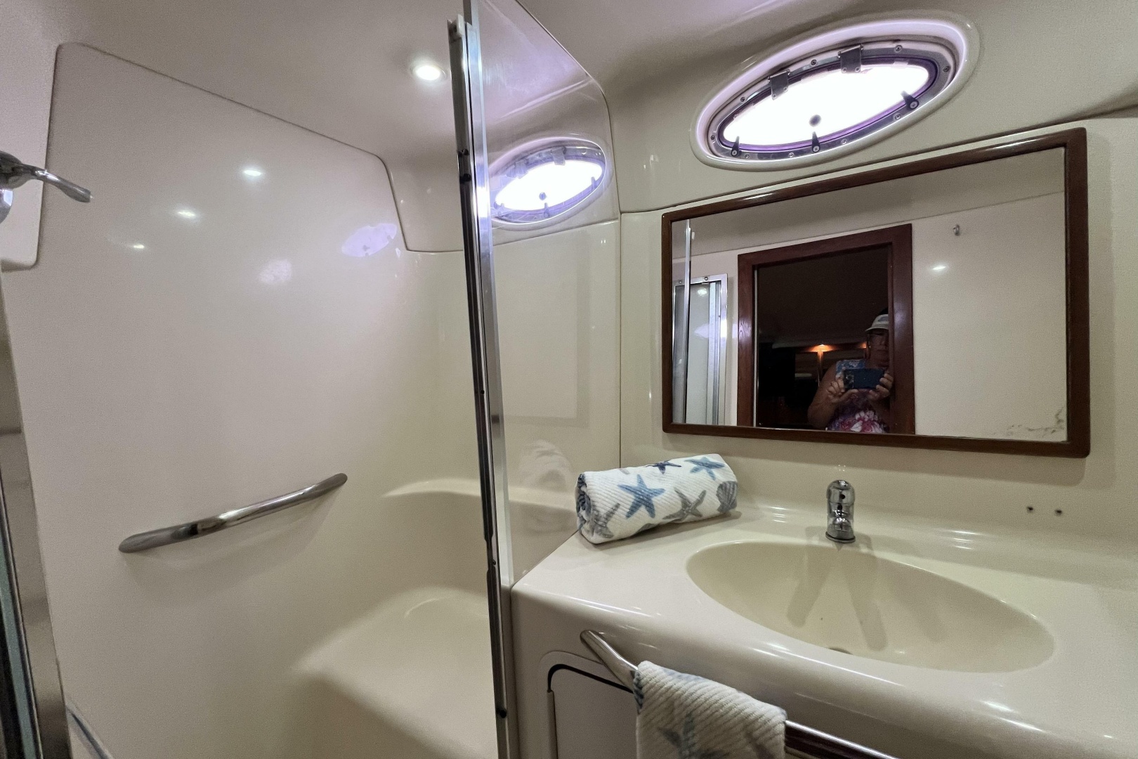 Loose Knots 42ft Sea Ray Yacht For Sale