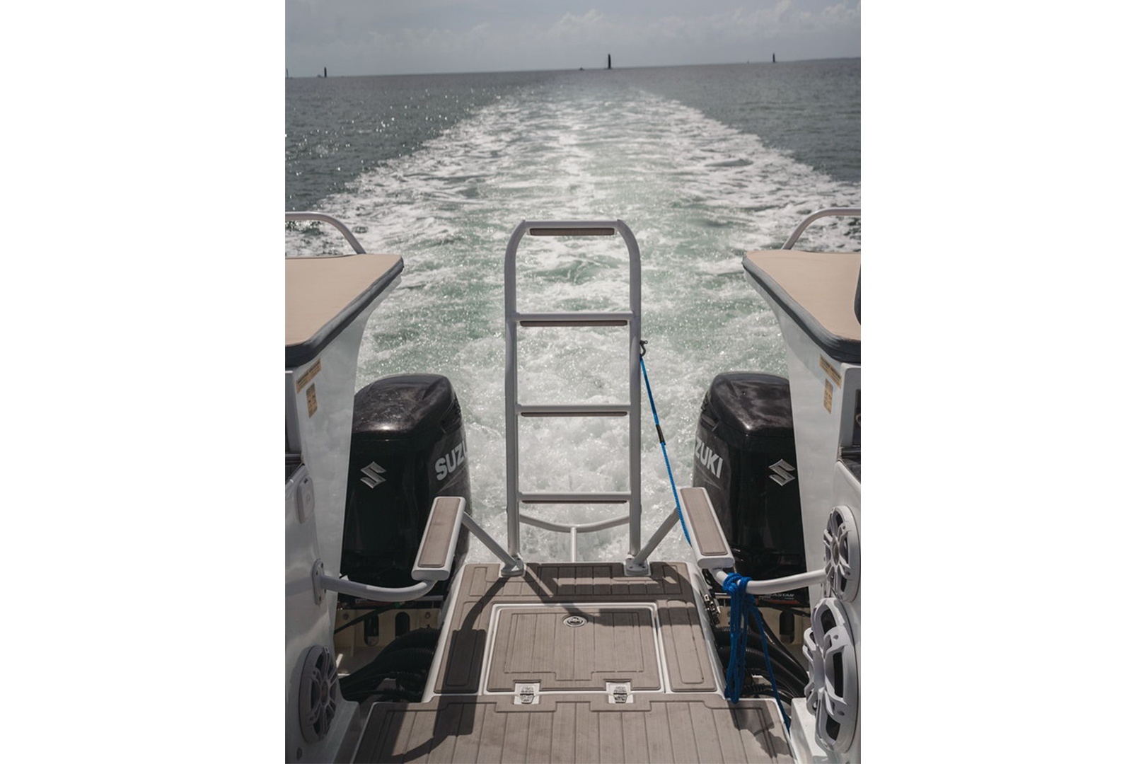 2024 Yachtcat 