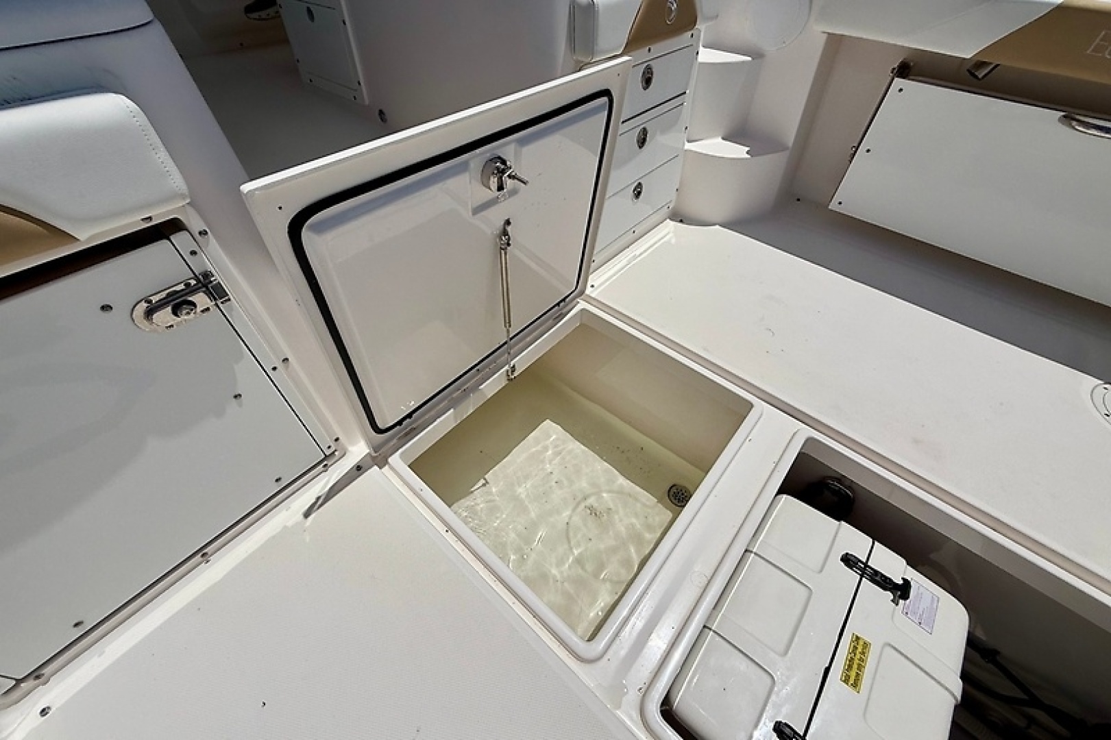 33ft Edgewater Yacht For Sale