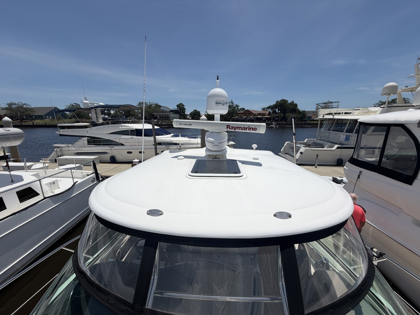 Sea Ray Sundancer Yacht For Sale