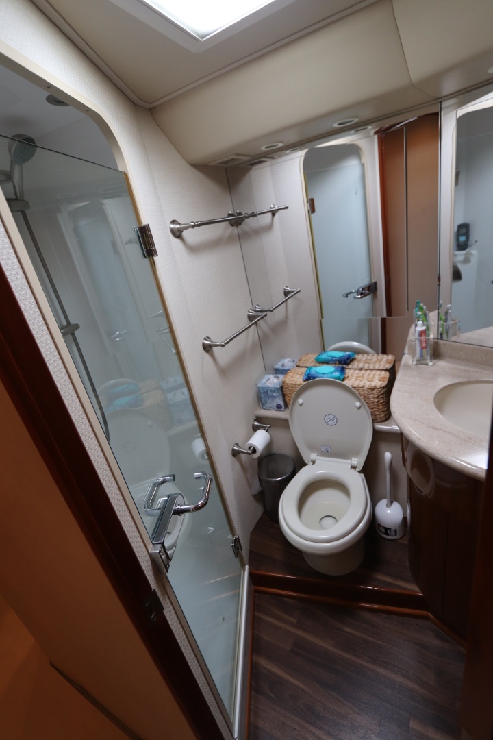 Juris Tantrum 46ft Viking Yacht For Sale