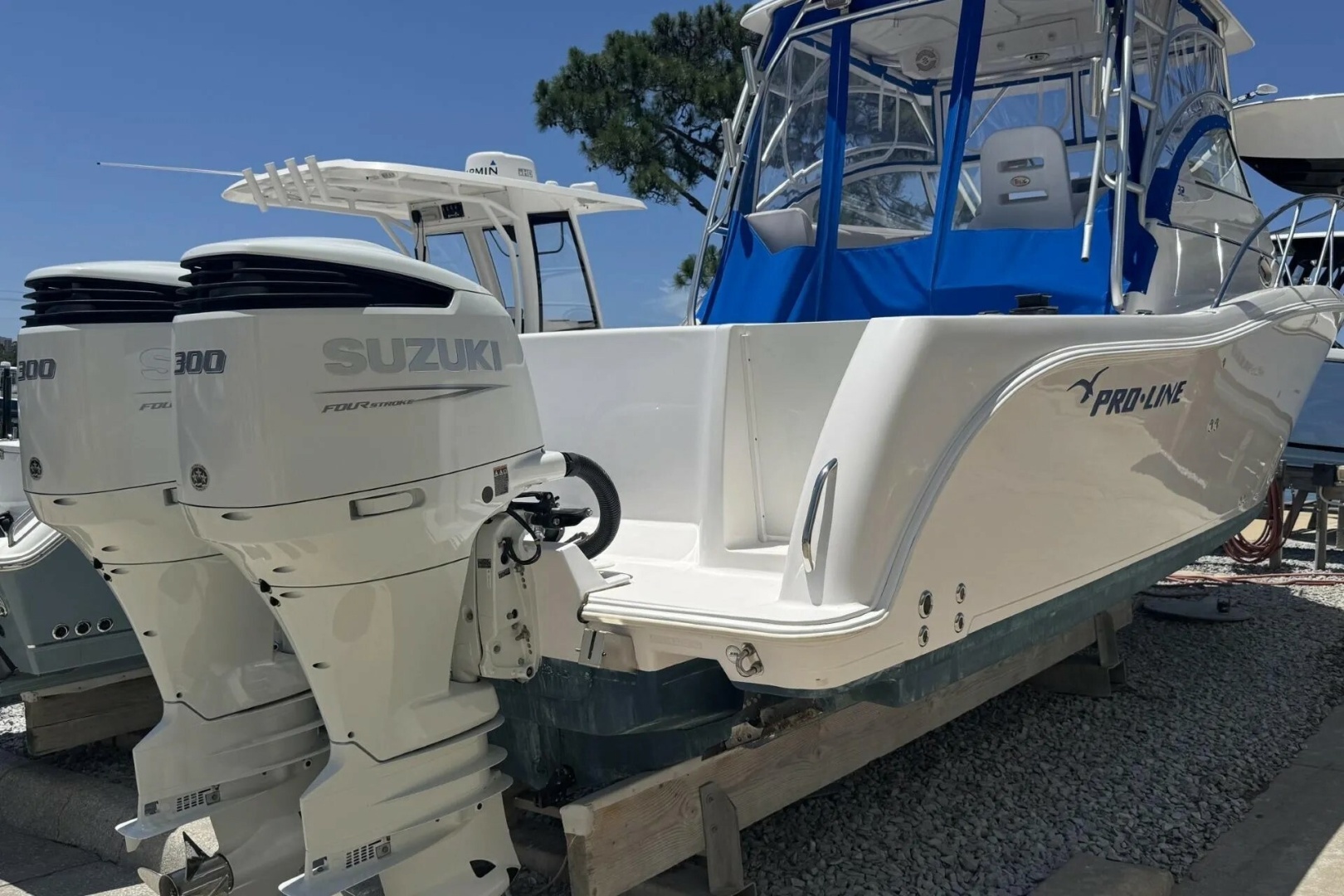 2005 Pro Line 32 Express