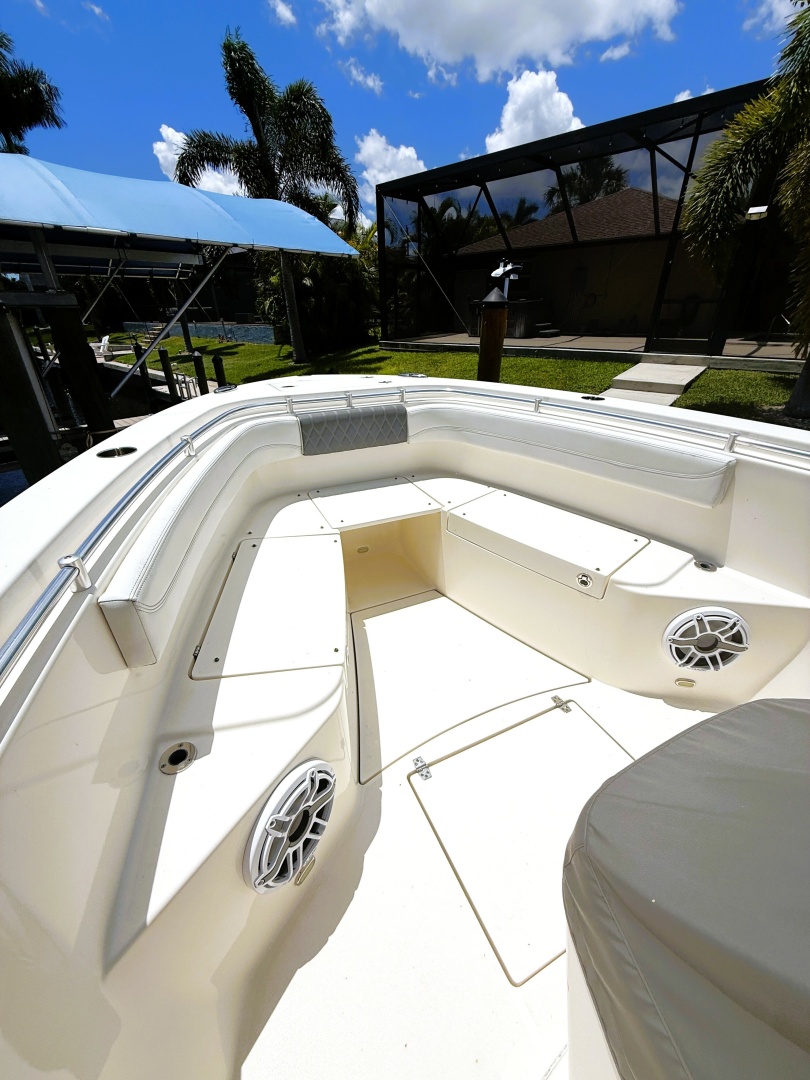 28ft Cobia Yacht For Sale