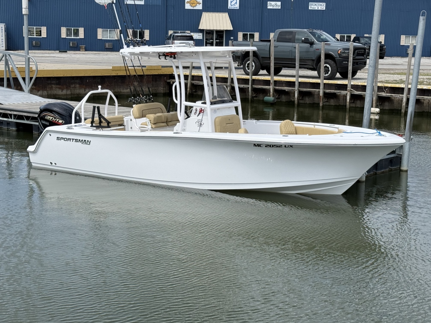 23ft Sportsman Yacht For Sale