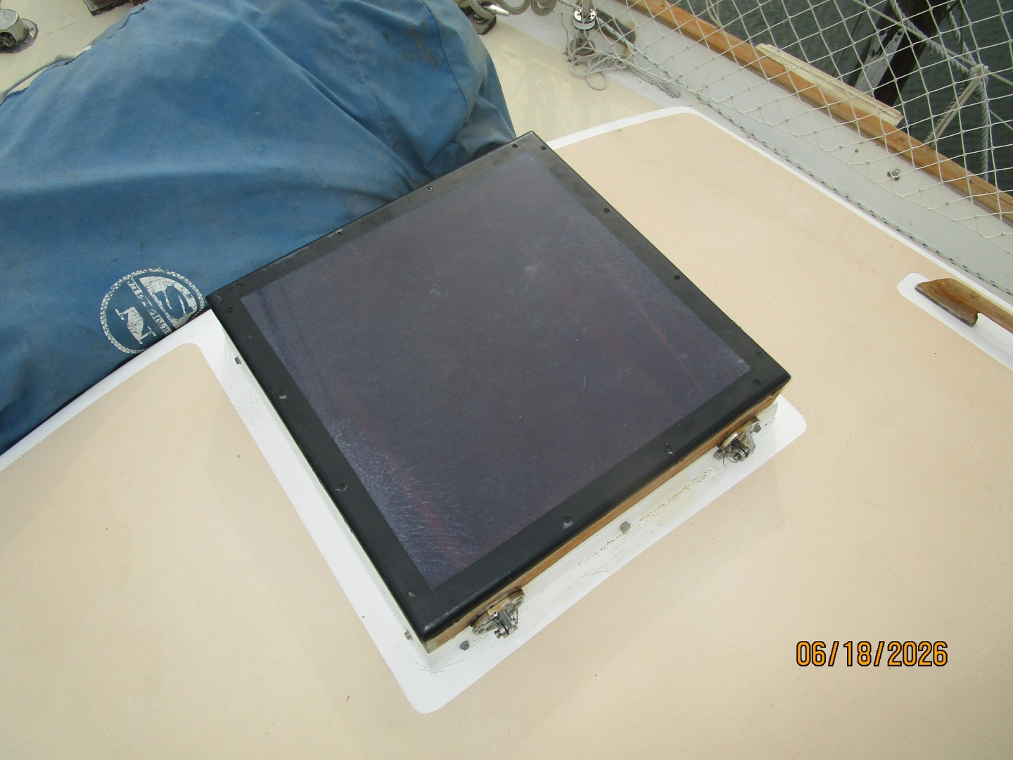 37' Tayana forward deck hatch