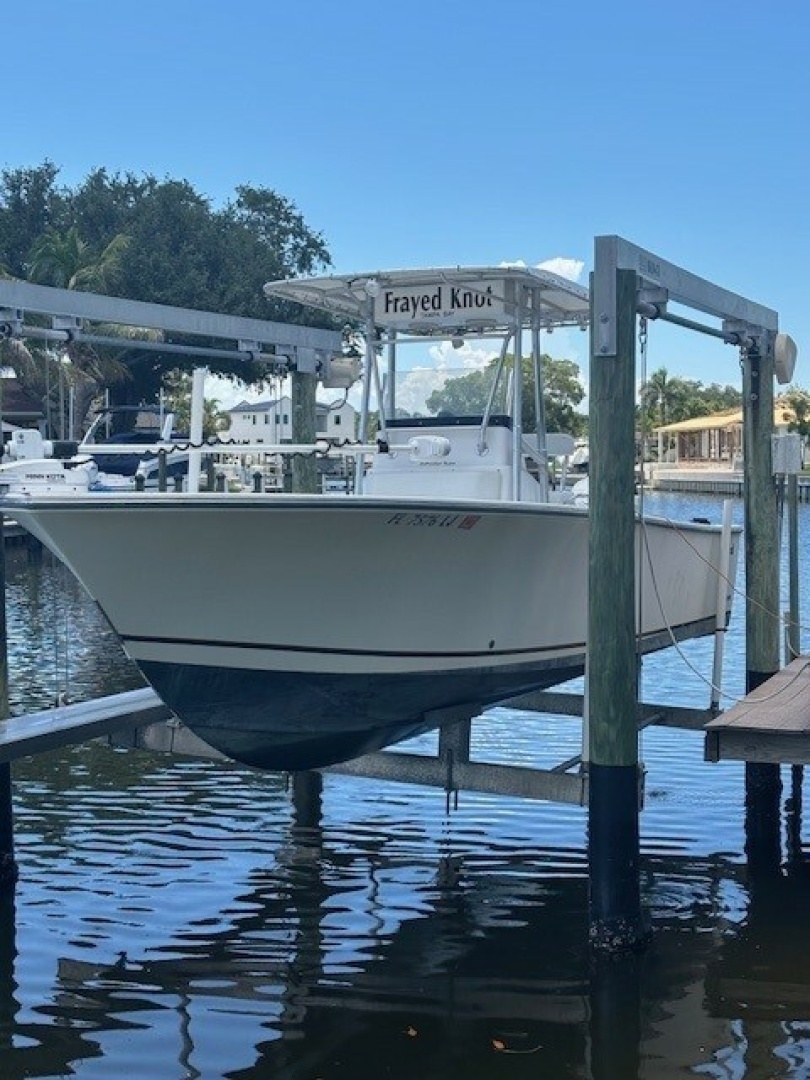 Frayed Knot 23ft Tracker Yacht For Sale