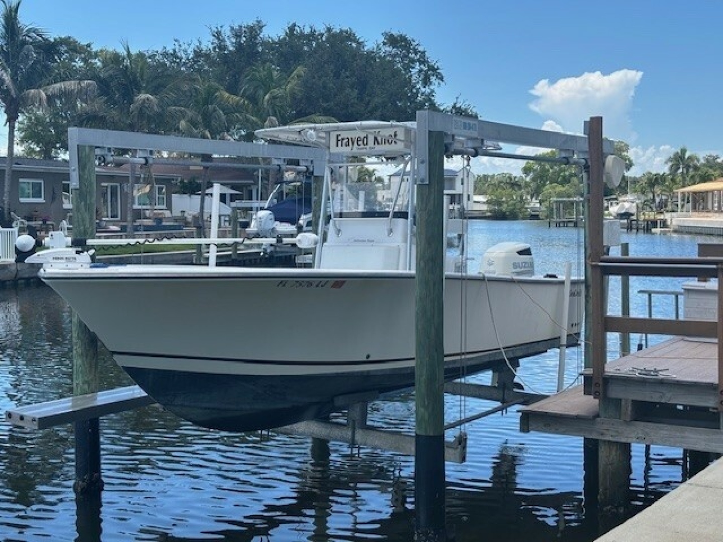 Frayed Knot 23ft Tracker Yacht For Sale