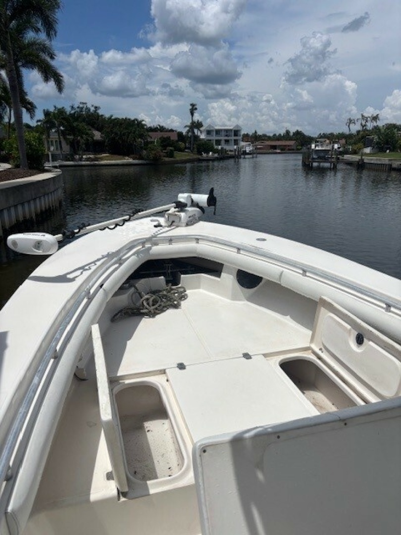 Frayed Knot 23ft Tracker Yacht For Sale
