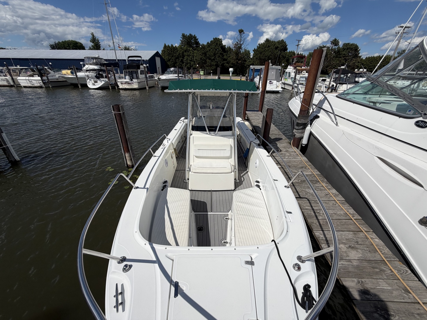 1999 Boston Whaler 26 Outrage