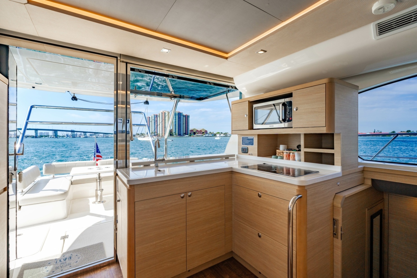 Aquila 44 Yacht Yacht For Sale