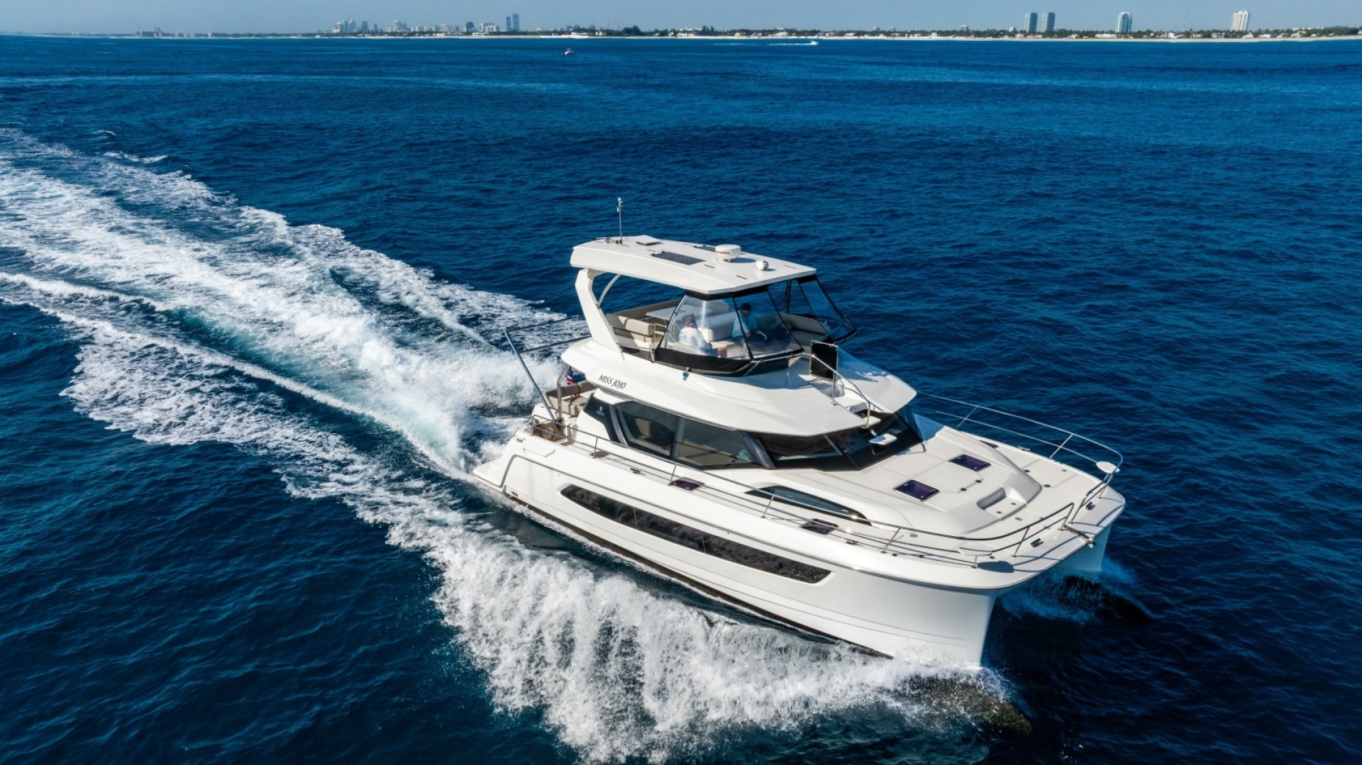 Aquila 44 Yacht Yacht For Sale