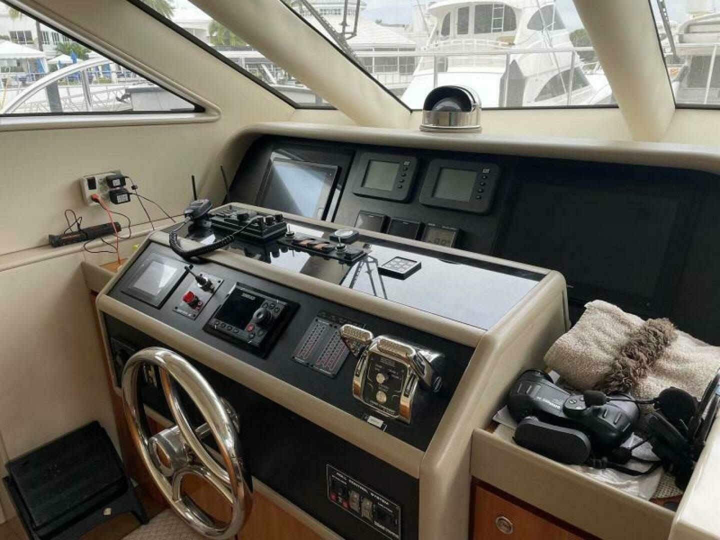 Cheoy Lee Sport Motor Yacht Yacht For Sale