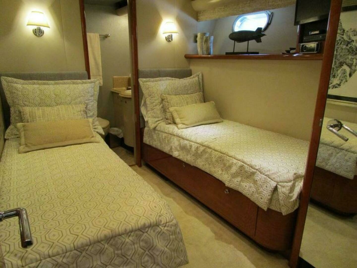 Cheoy Lee Sport Motor Yacht Yacht For Sale