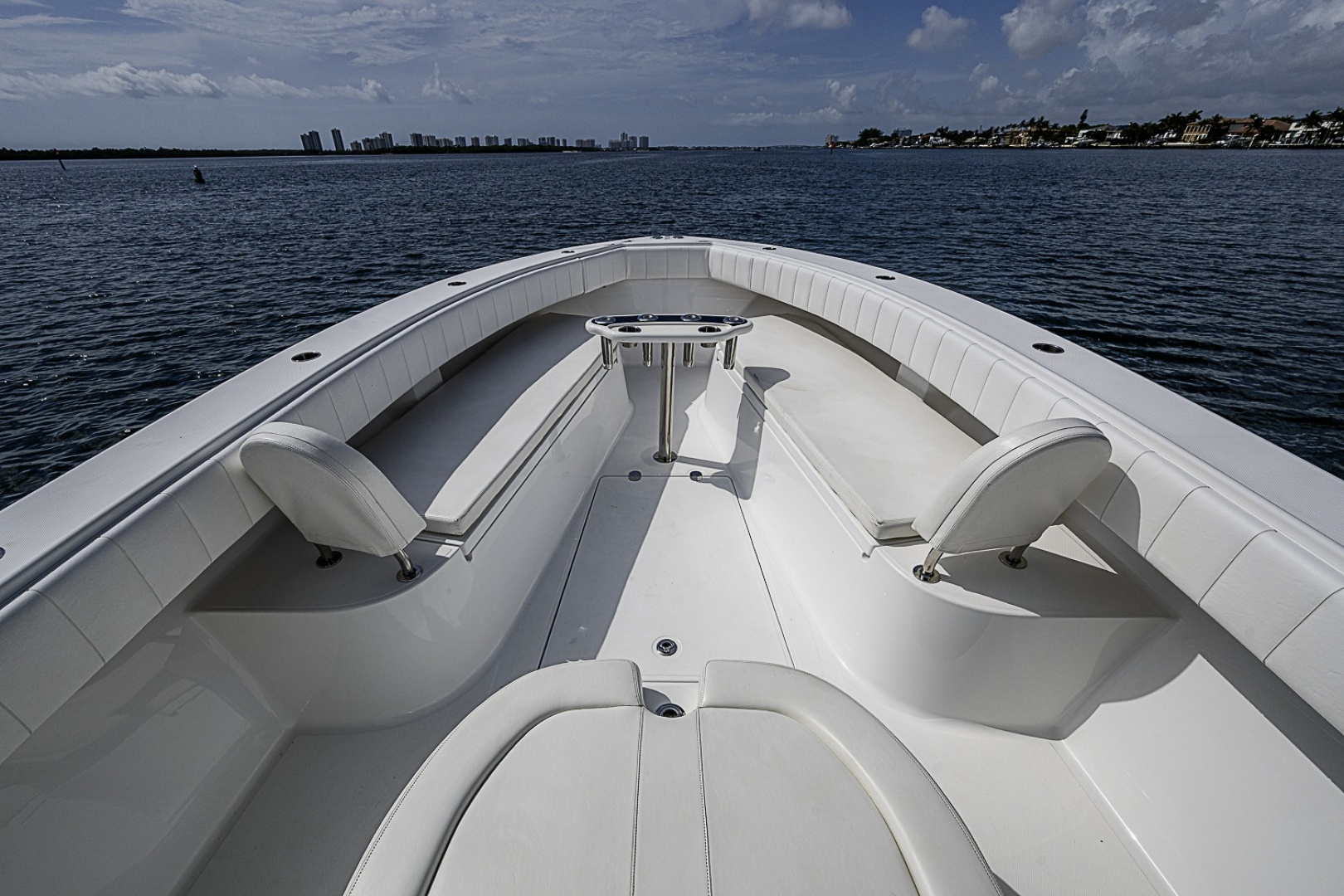 E Z WAY 41ft Bahama Yacht For Sale