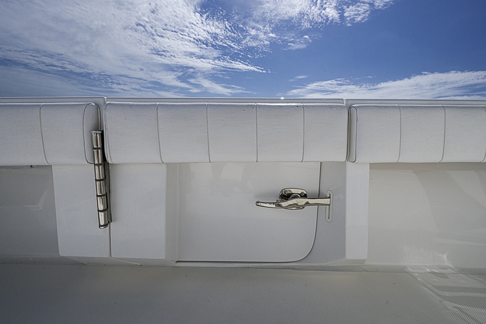 E Z WAY 41ft Bahama Yacht For Sale
