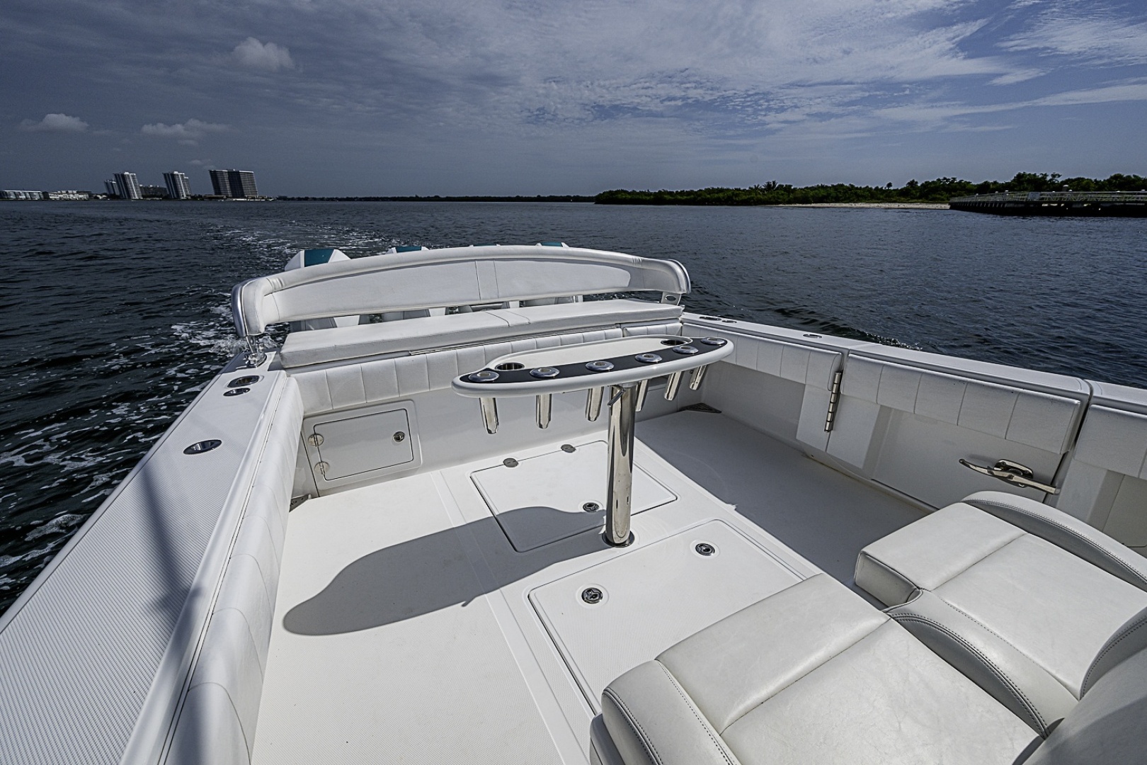 E Z WAY 41ft Bahama Yacht For Sale