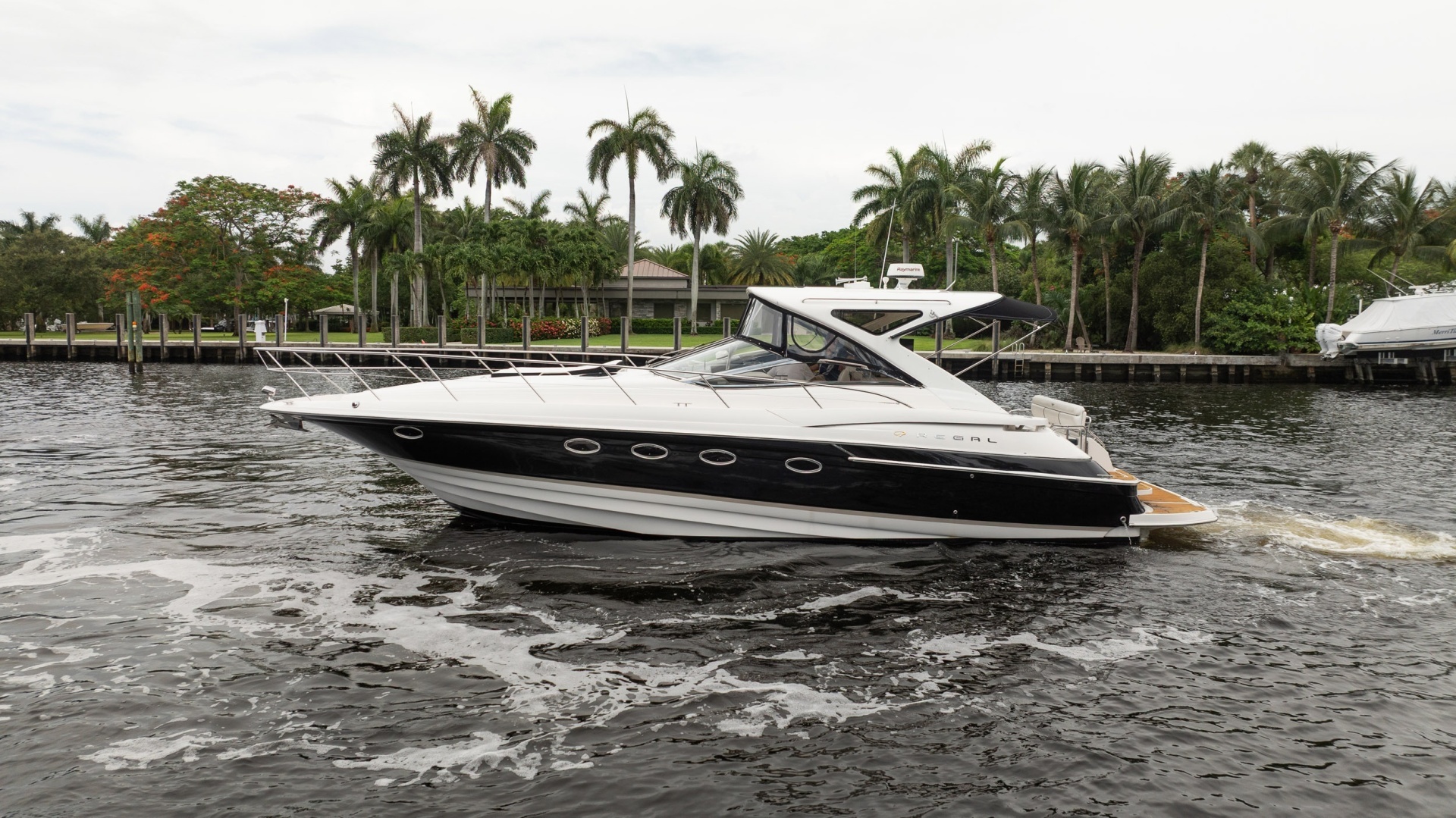 Regal  Yacht For Sale