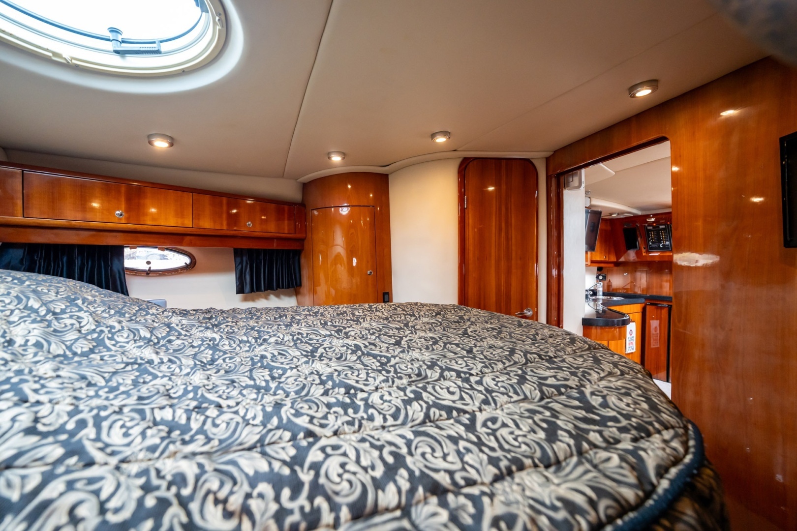 Regal  Yacht For Sale