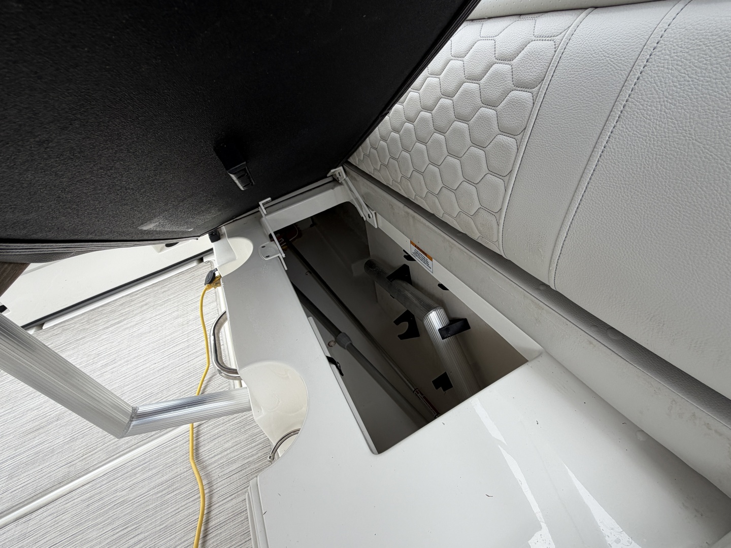 25ft Sea Ray Yacht For Sale