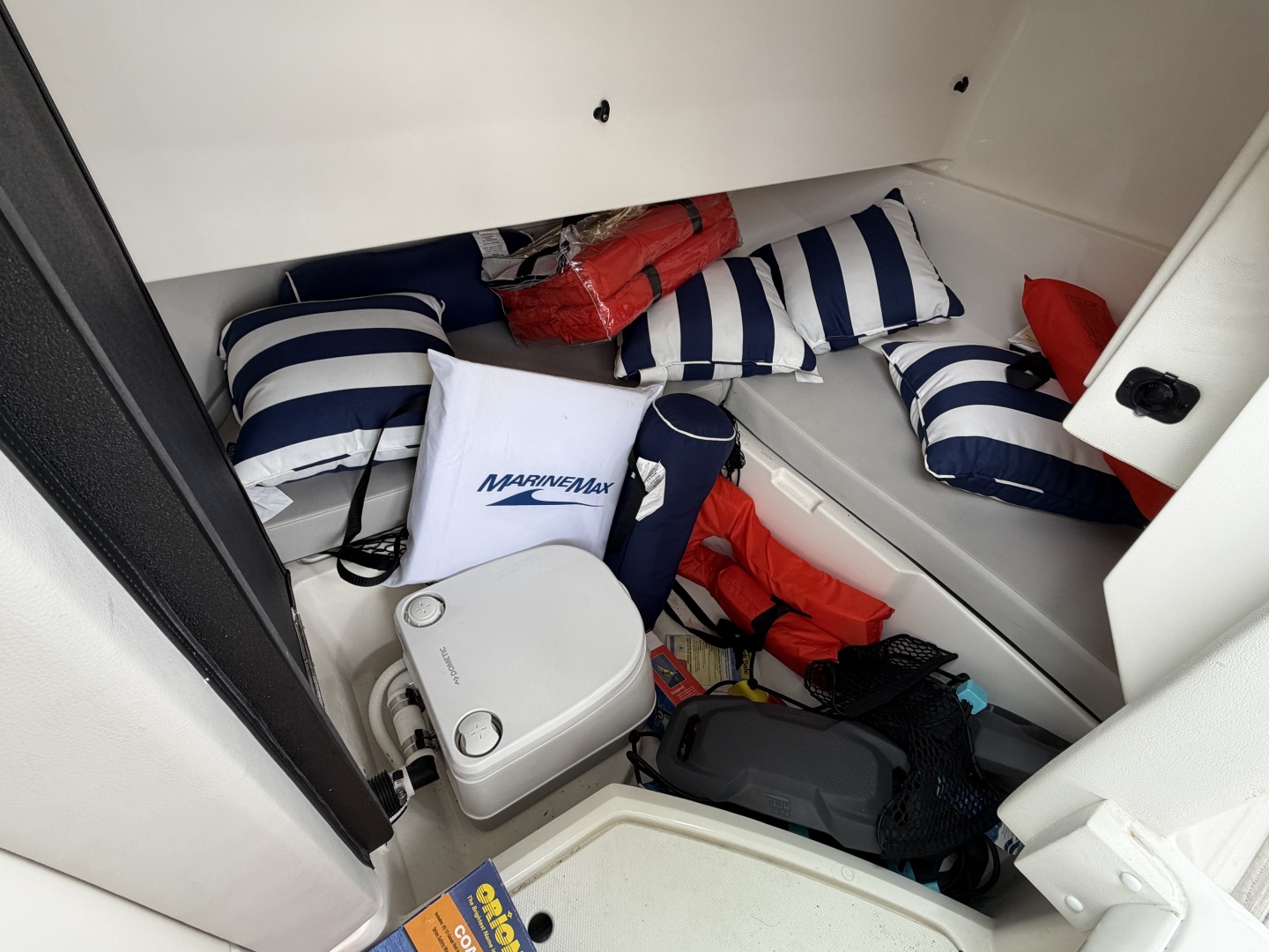 25ft Sea Ray Yacht For Sale
