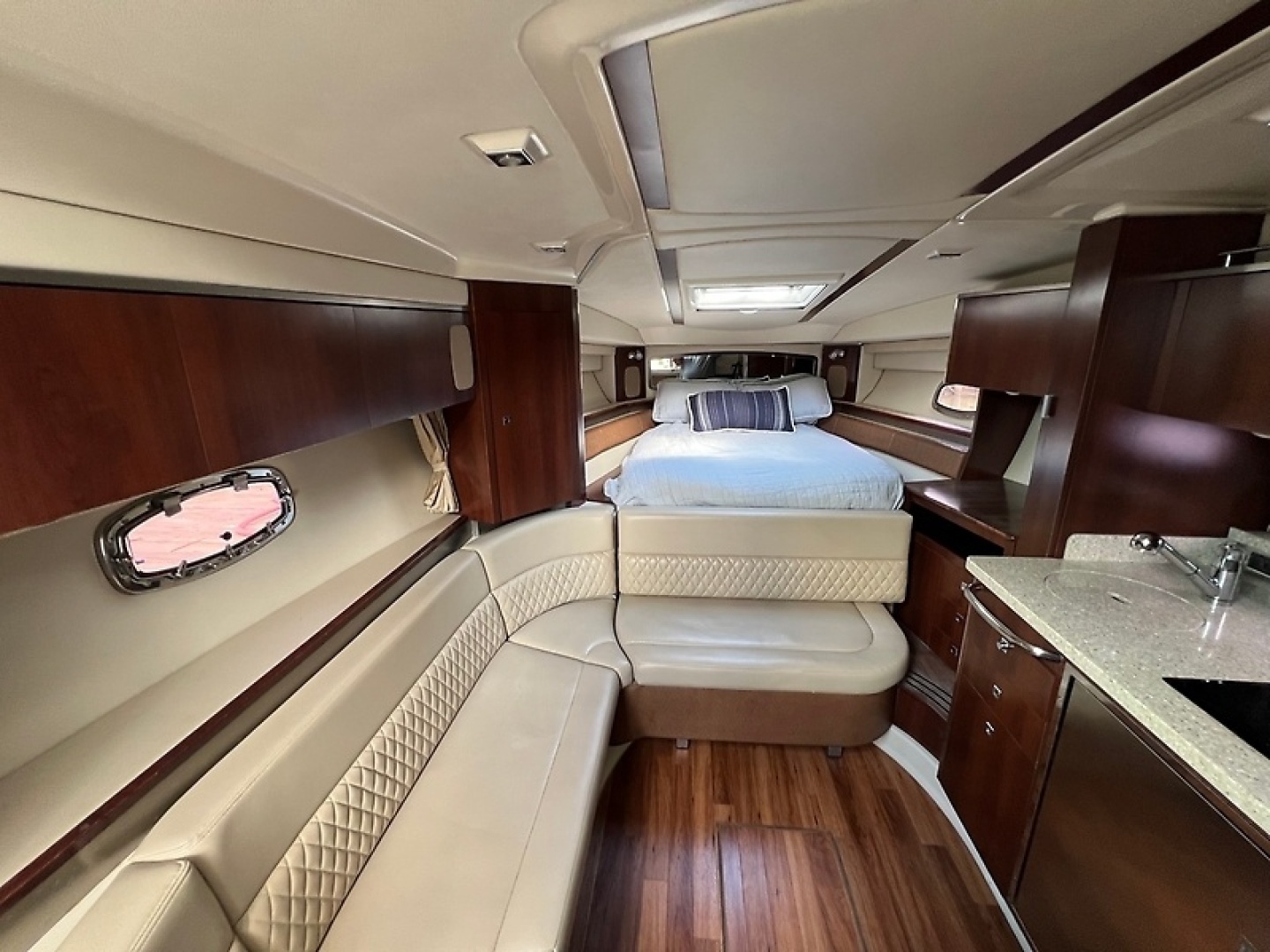 Pulling Chocks 33ft Chaparral Yacht For Sale
