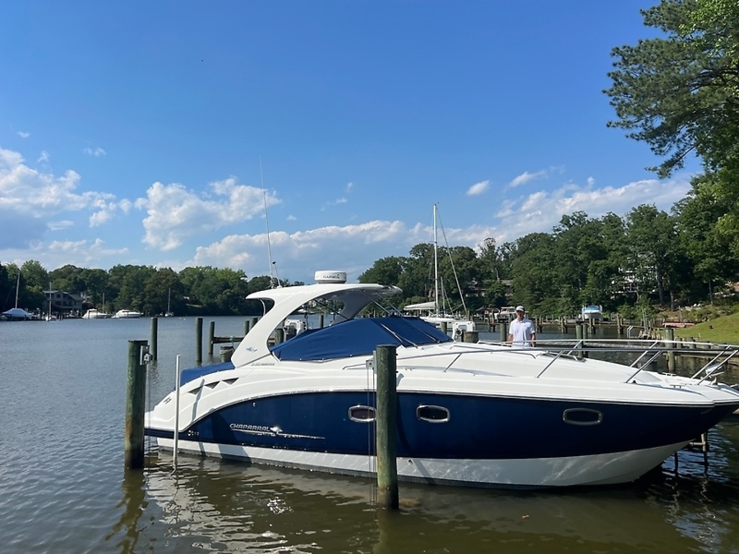 Pulling Chocks 33ft Chaparral Yacht For Sale