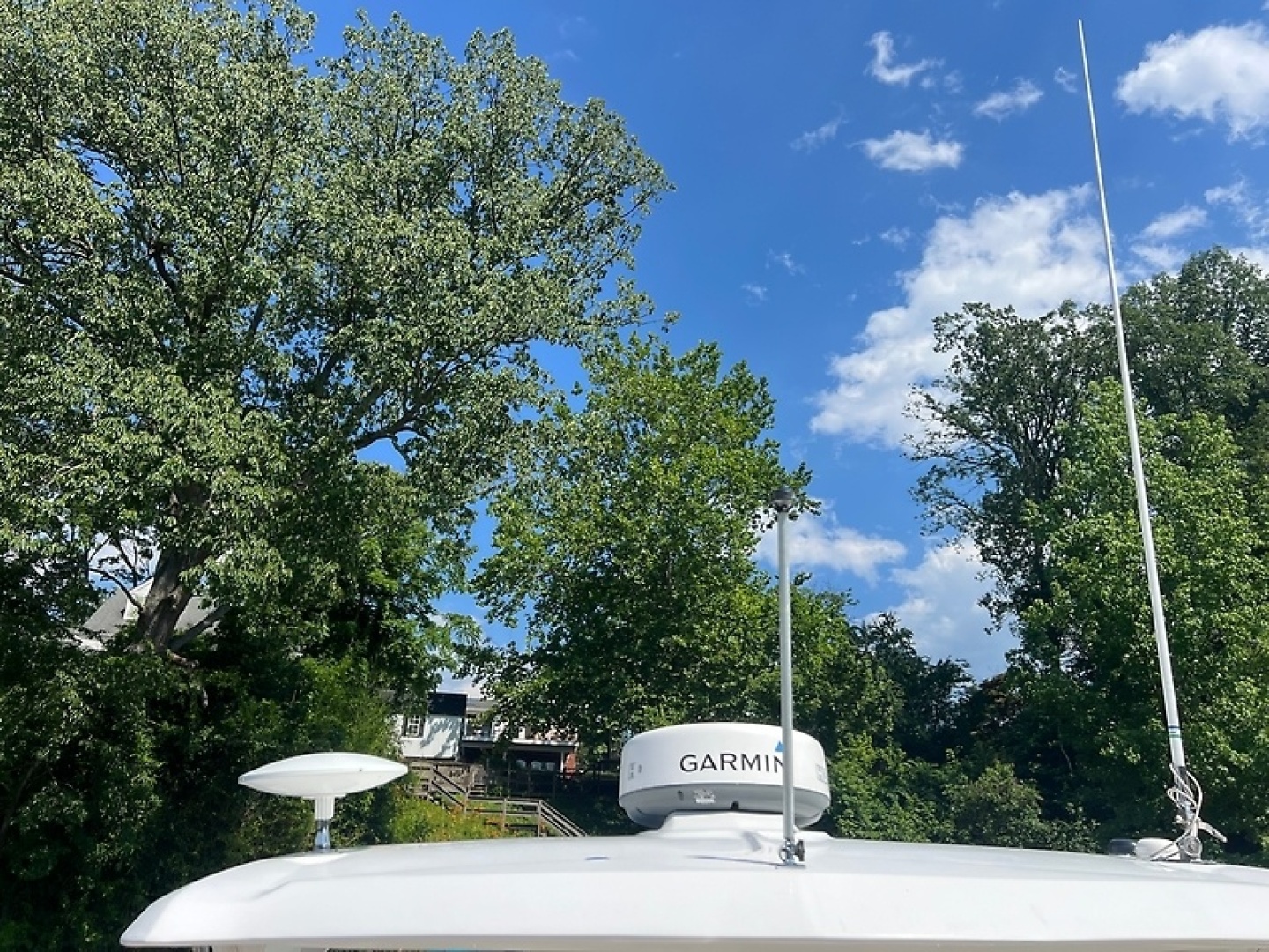 Pulling Chocks 33ft Chaparral Yacht For Sale