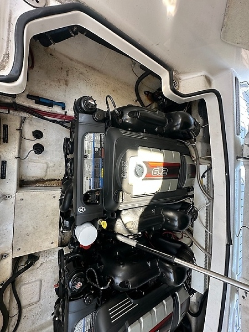 Aim High 33ft Chaparral Yacht For Sale
