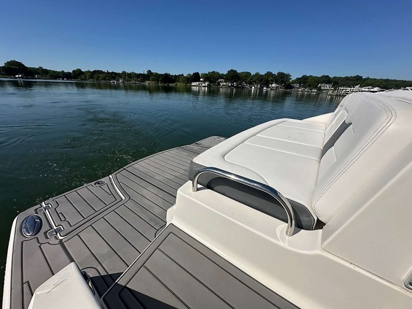 Aim High 33ft Chaparral Yacht For Sale