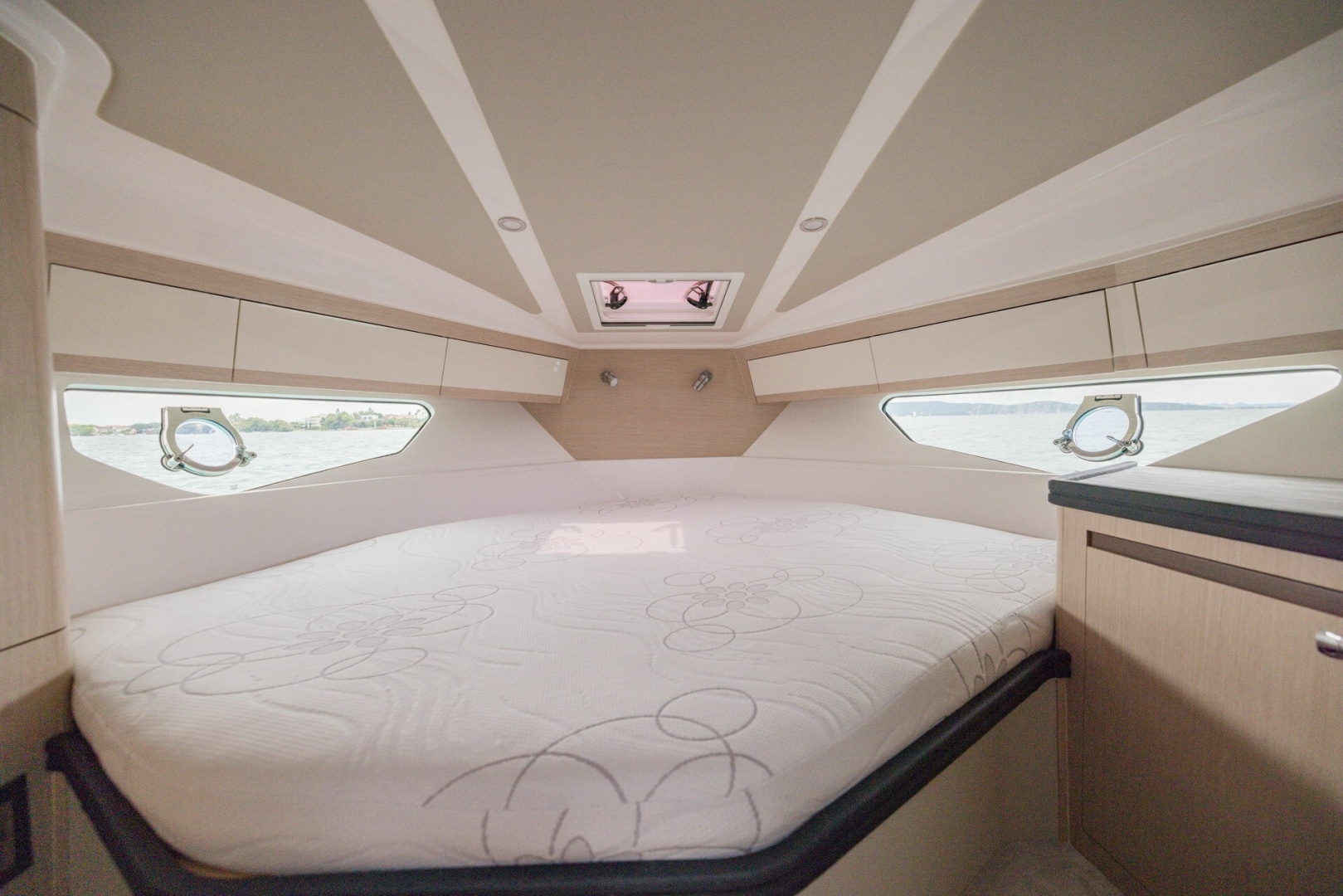 36ft Focus Motor Yachts Yacht For Sale