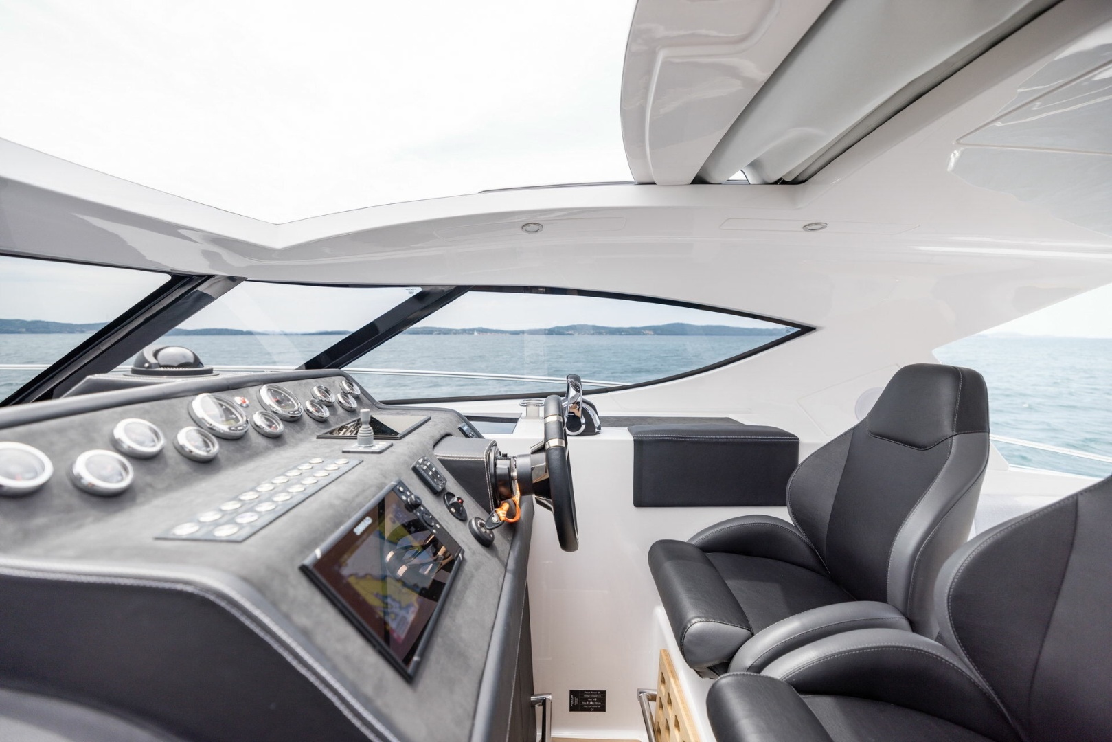 36ft Focus Motor Yachts Yacht For Sale