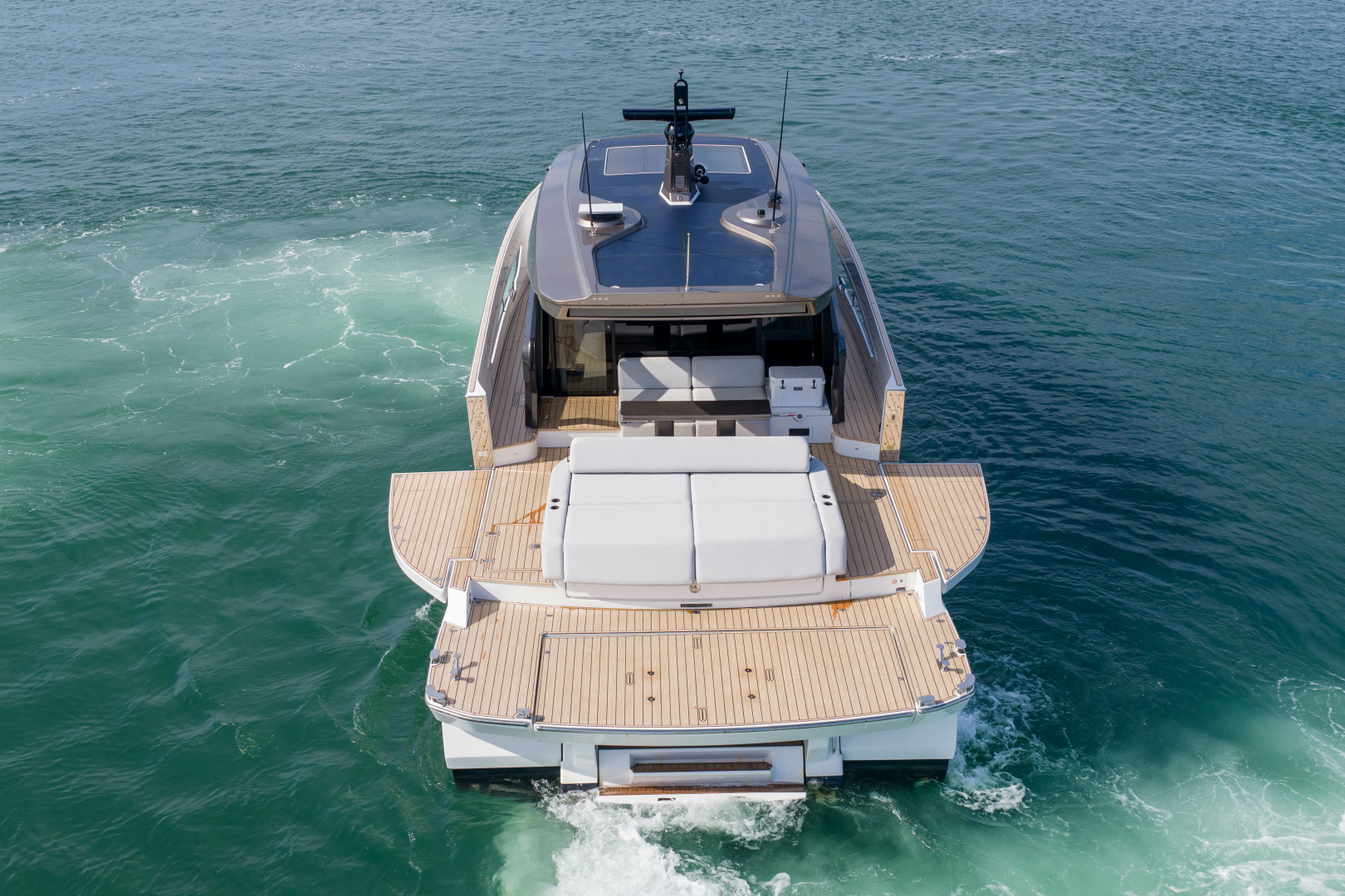2025 Azimut Seadeck 6