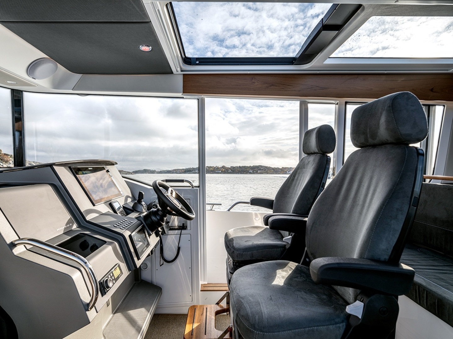Nimbus Sport Coupe 42 Yacht For Sale